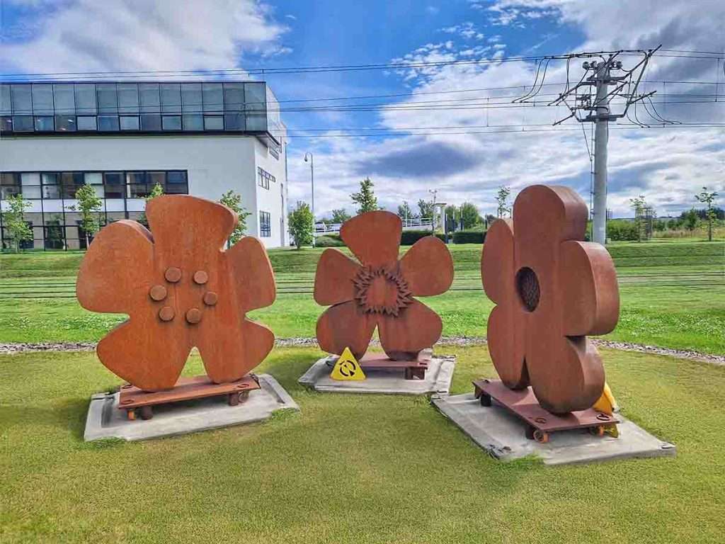 Louise Plant, 'Amarylla Guerilla'