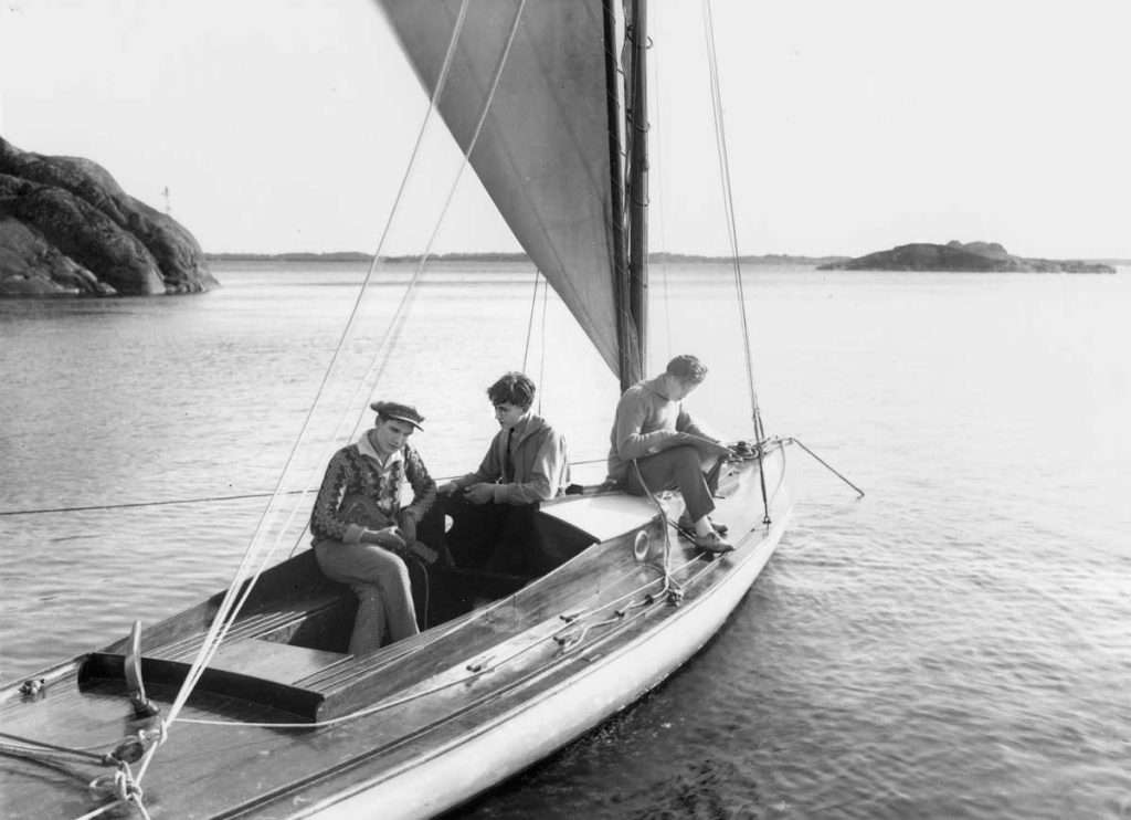 Before the Face of the Sea (Meren kasvojen edessä). Film Archive (National Audiovisual Institute)