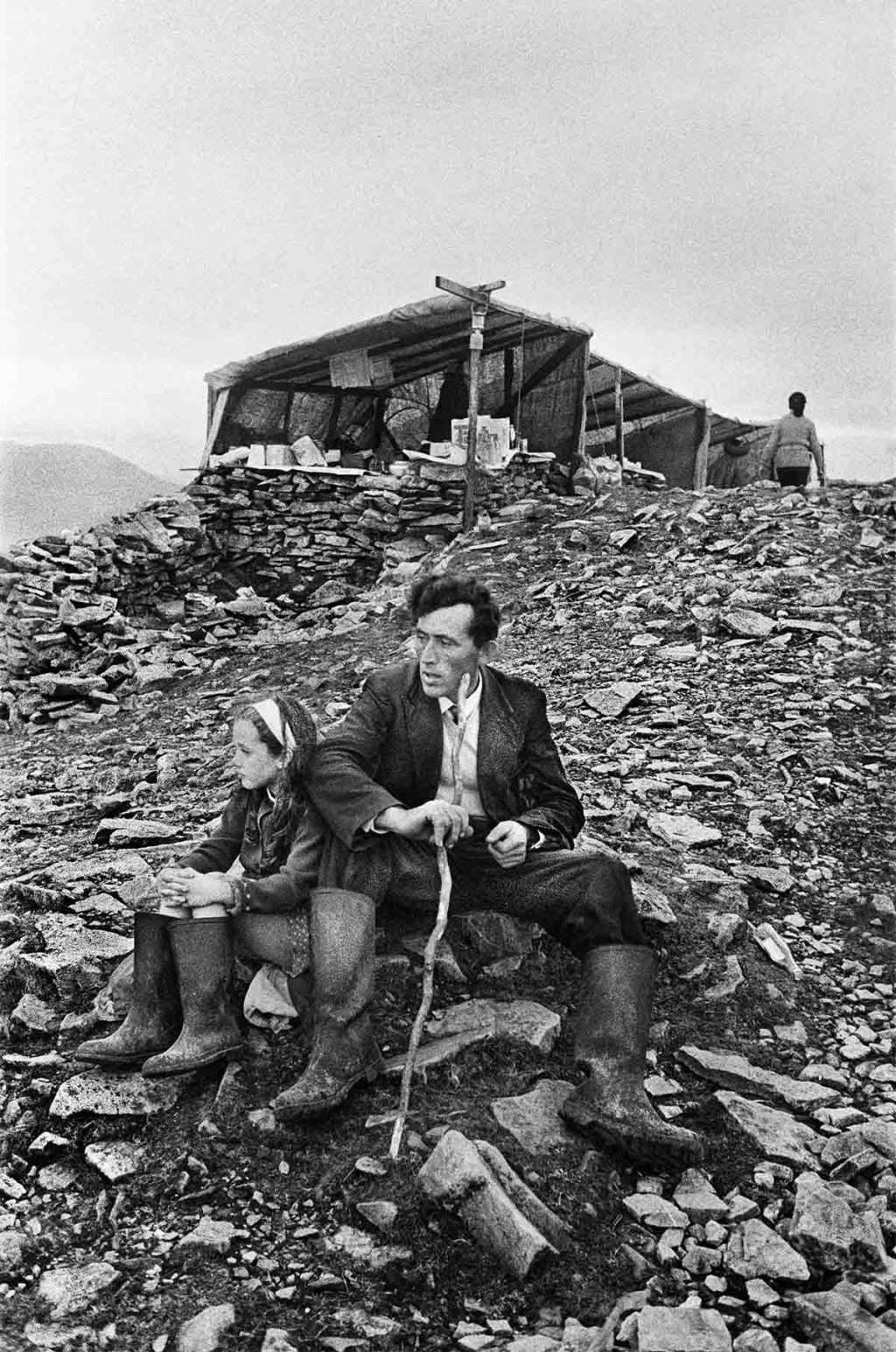 Markéta Luska&ccaron;ová, Man and girl, St. Patrick Pilgrimage, Ireland (1972)